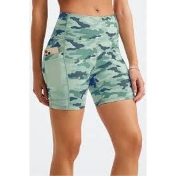 Fabletics On-The-Go PowerHold High Waisted 6'' Short Camo Green Pockets XS - Picture 1 of 5